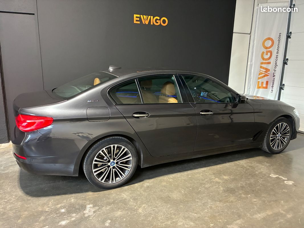 BMW SERIE 5 G30 2.0 530 E IPERFORMANCE 252H 185 PHEV HYBRID LUXURY - CARPLAY - SIEGES AV ELEC CHAUFFANTS - CUIr (image 16)