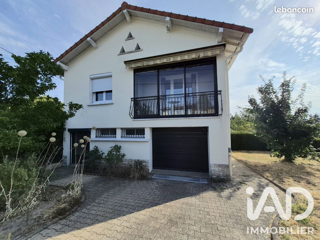 Maison 3 pièces 63 m² · à Saint-Martin-d'Estréaux · 63 m² · 145 000 €