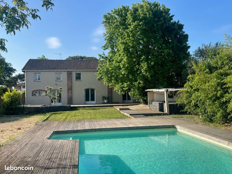 Maison 8 pièces 250 m² · à Fonbeauzard · 250 m² · 695 000 €