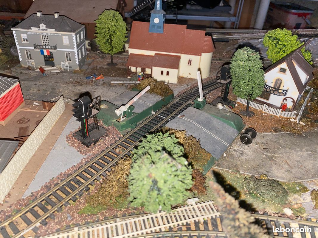Fond Panoramique Pour Modélisme Ferroviaire 'Rothenburg' - Largeur 3.33m à 7.50m, Hauteur 0.40m-0.90m - Neuf