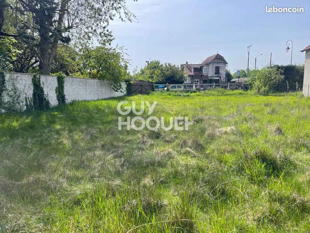 Terrain Ezy Sur Eure · à Ézy-sur-Eure · 69 900 €
