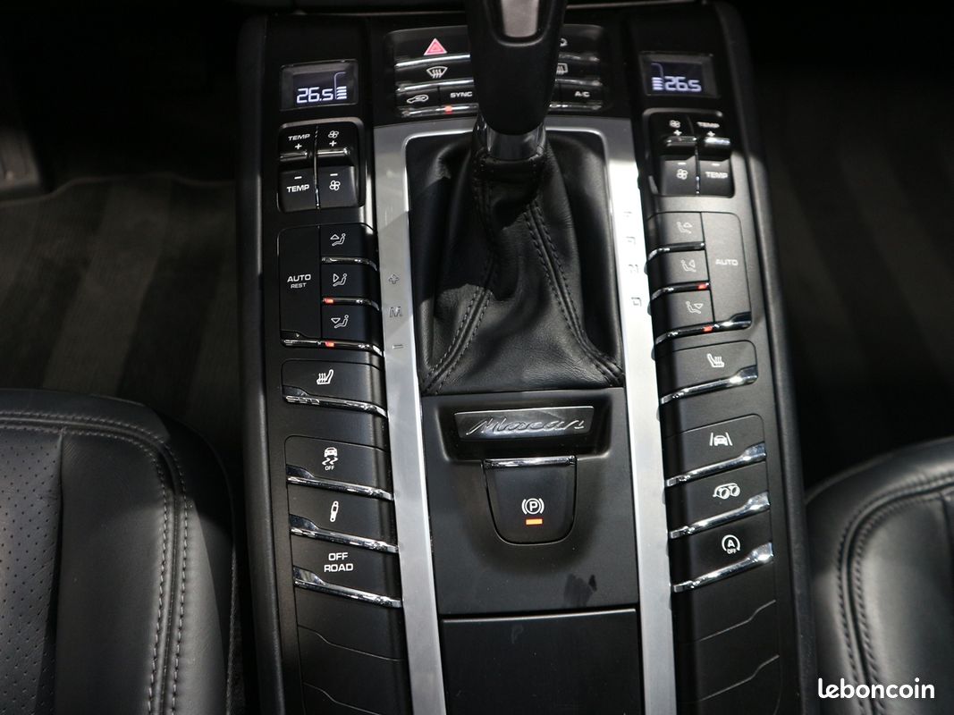 Porsche MACAN (95B) 2.9 V6 380CH GTS PDK MY21 (image 24)