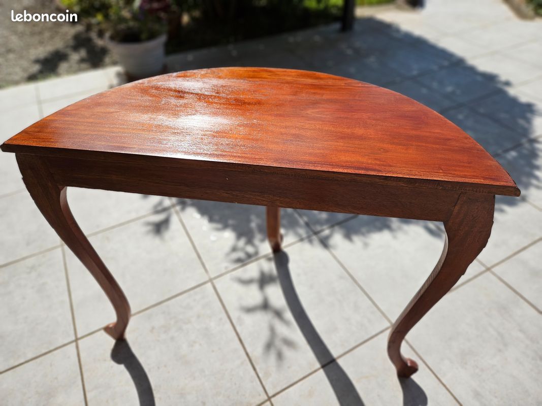 Console en bois exotique (image 2)
