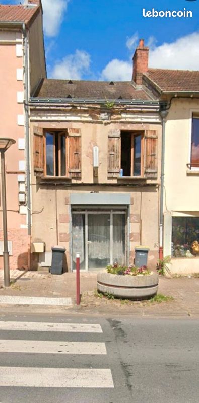 Maison 5 pièces 160 m² · à Désertines · 160 m² · 45 000 €
