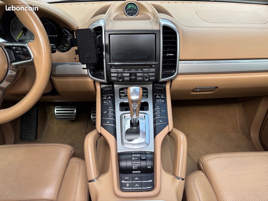 PORSCHE CAYENNE 3.0 V6 416 ch S E-Hybrid Tiptronic A + Entretien PORSCHE (image 4)