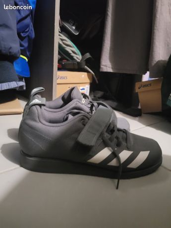 Chaussures d'haltérophilie Adidas Powerlift 4 d'occasion