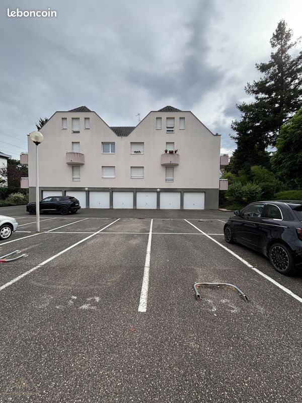 Parking/box Oberhausbergen · 11 500 €