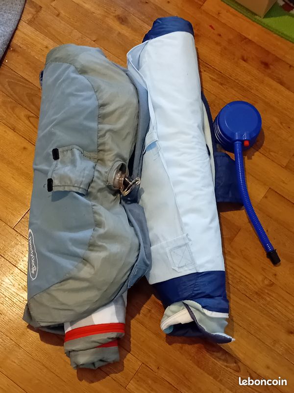 Matelas gonflable avec sac de couchage intégré Équipement caravaning