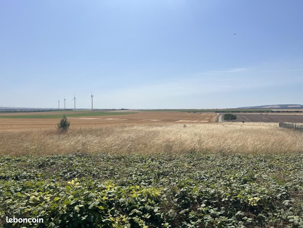 Terrain 1 809 m² Le Pavillon Sainte Julie · à Le Pavillon-Sainte-Julie · 66 900 €