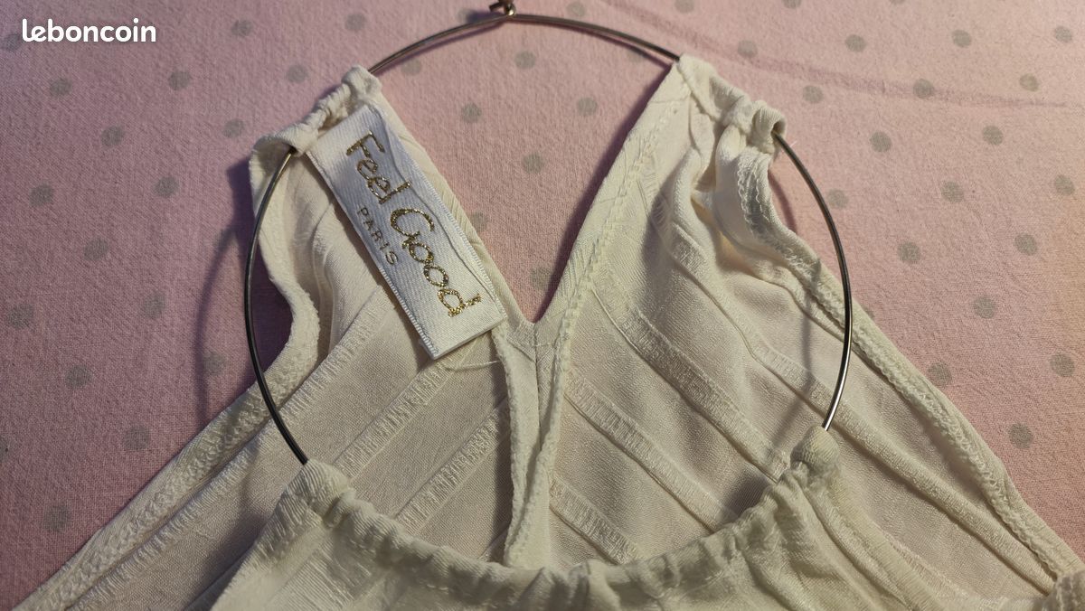 Body blanc T. 36/38 Marque Feel Good (image 4)