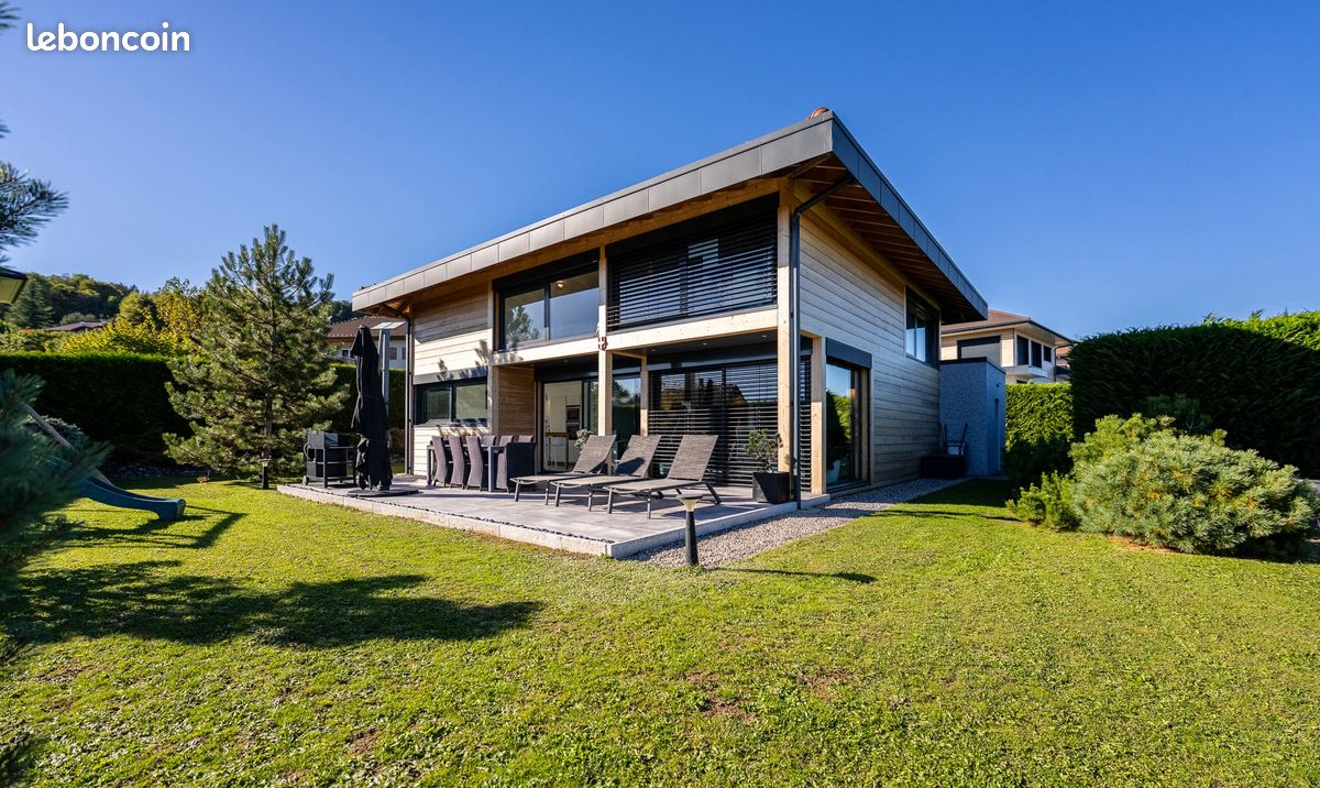 Maison 6 pièces 170 m² · à Cuvat · 170 m² · 1 195 000 €