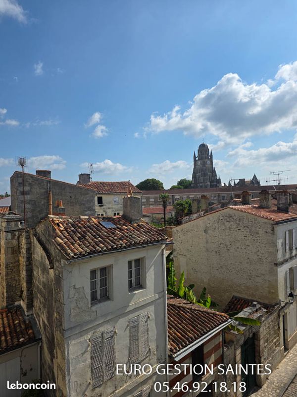 Appartement 4 pièces 86 m² · à Saintes · 86 m² · 204 750 €