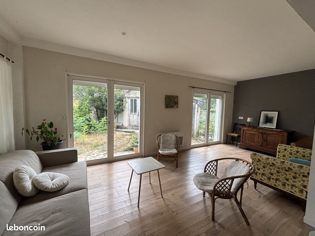 Appartement 3 pièces 91 m² · à Castres · 91 m² · 670 €/mois