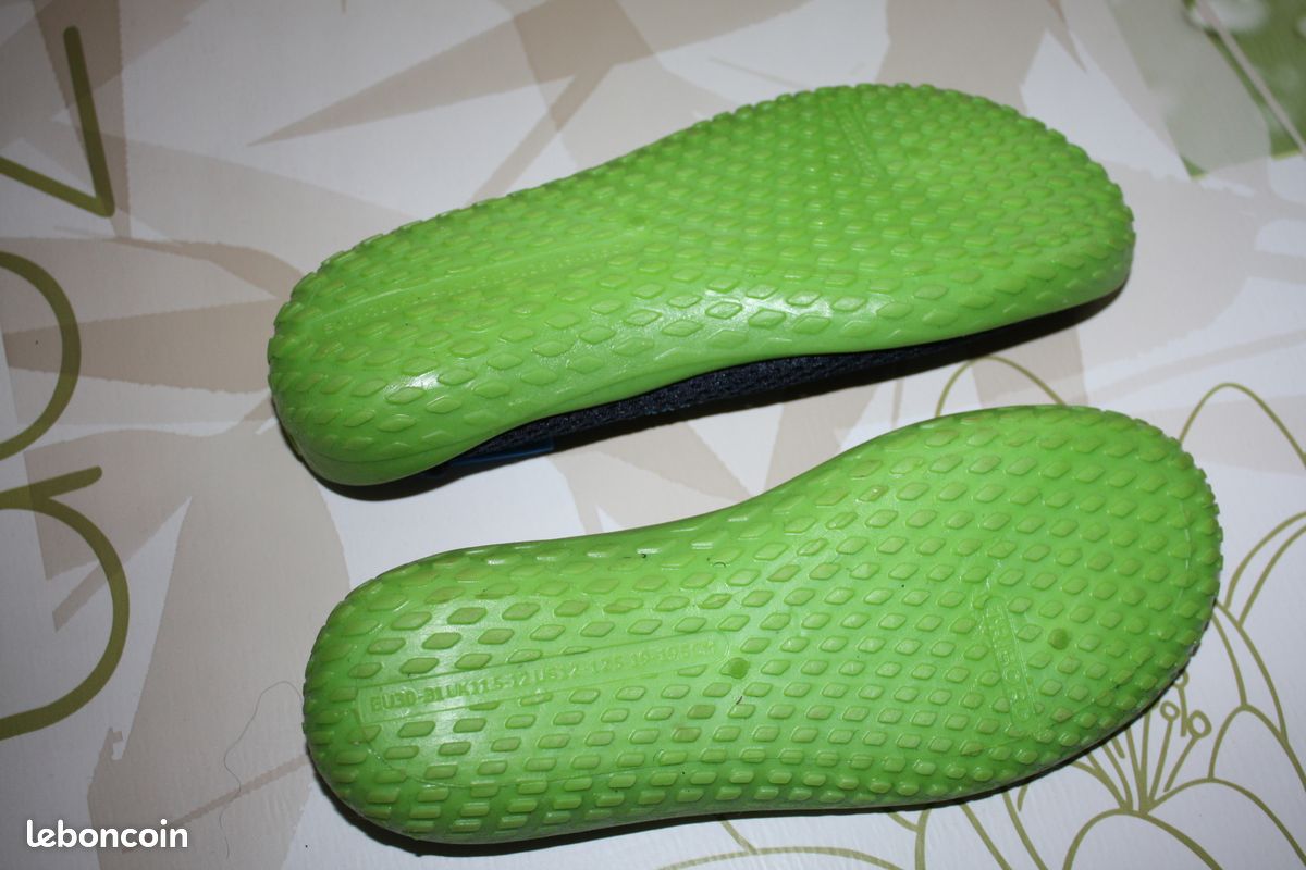 Aquashoes 30/31 (image 2)