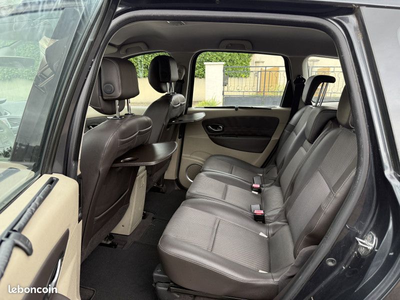 Renault GRAND SCENIC III 1.9 DCI 130CH FAP PRIVILEGE EURO5 5 PLACES (image 22)