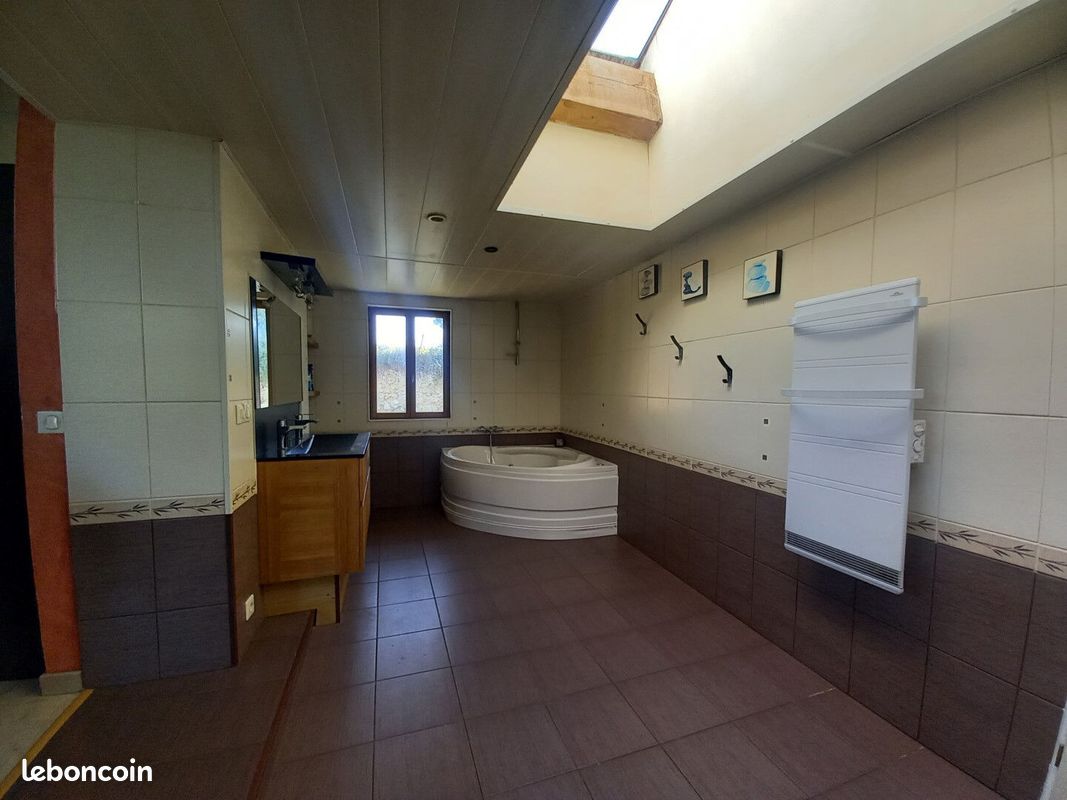 Maison 4 pièces 133 m² - Coulonges-sur-l'Autize 79160 (image principale 5)