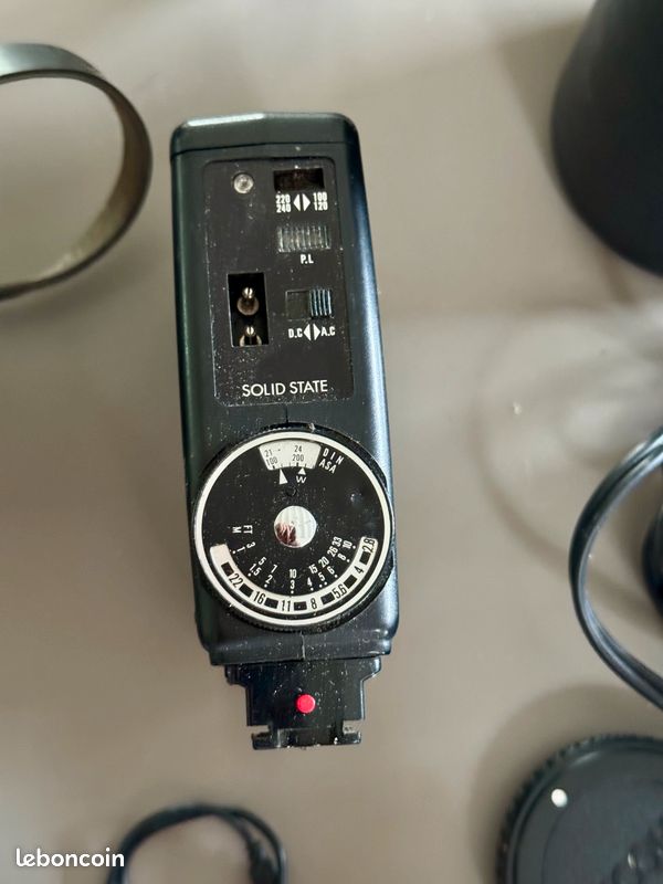 Appareil photo RICOH avec accessoires + reflex Lubitel (image 9)