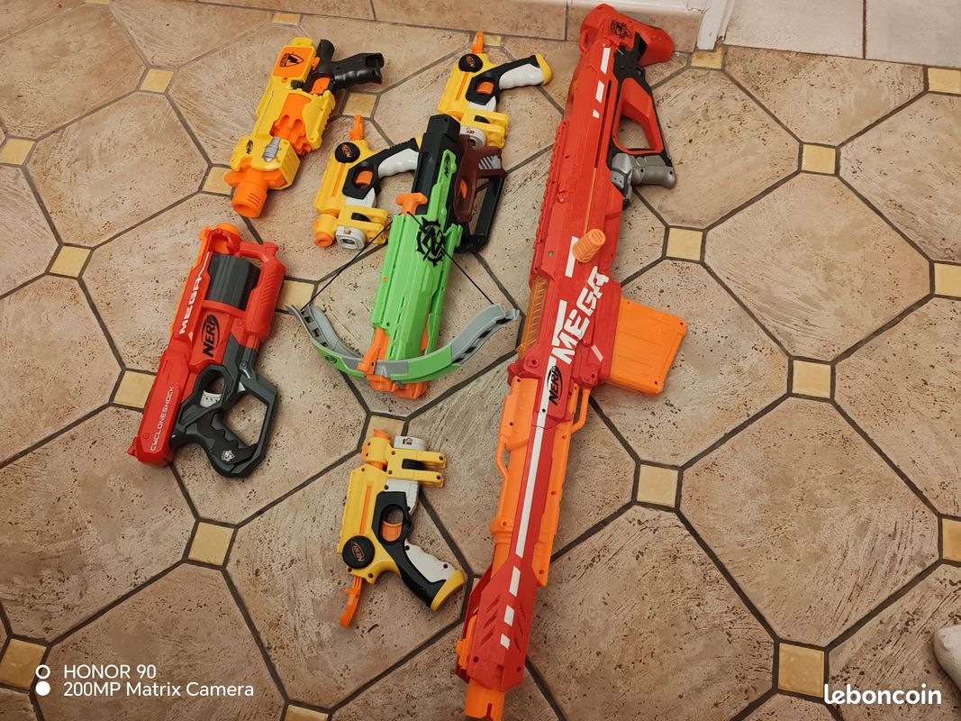 Ensemble de pistolets et fusils nerf (image 1)