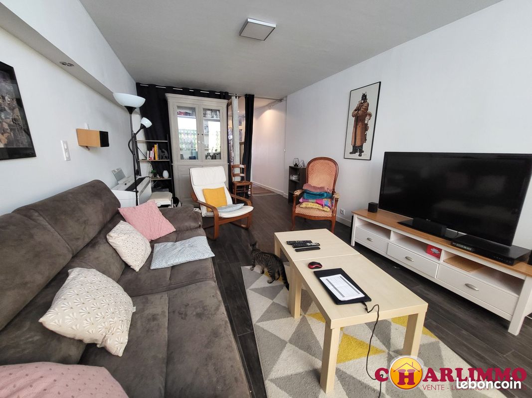 Maison 7 pièces 225 m² · à Saint-Junien · 225 m² · 188 680 €