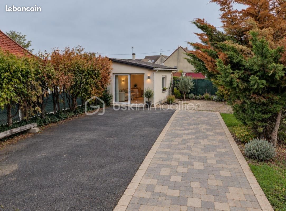 Maison 1 pièce 19 m² · à Breuillet · 19 m² · 99 000 €