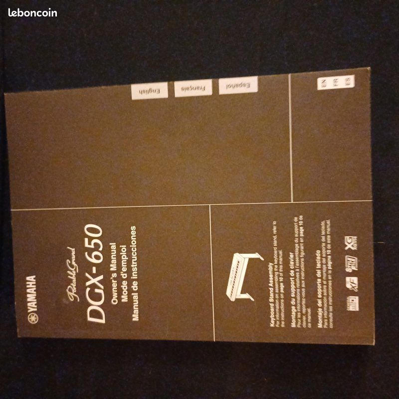 Piano Yamaha DGX-650 avec tabouret (image 2)