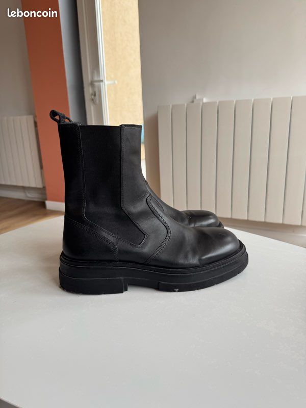 Bottes en cuir noires (image 6)
