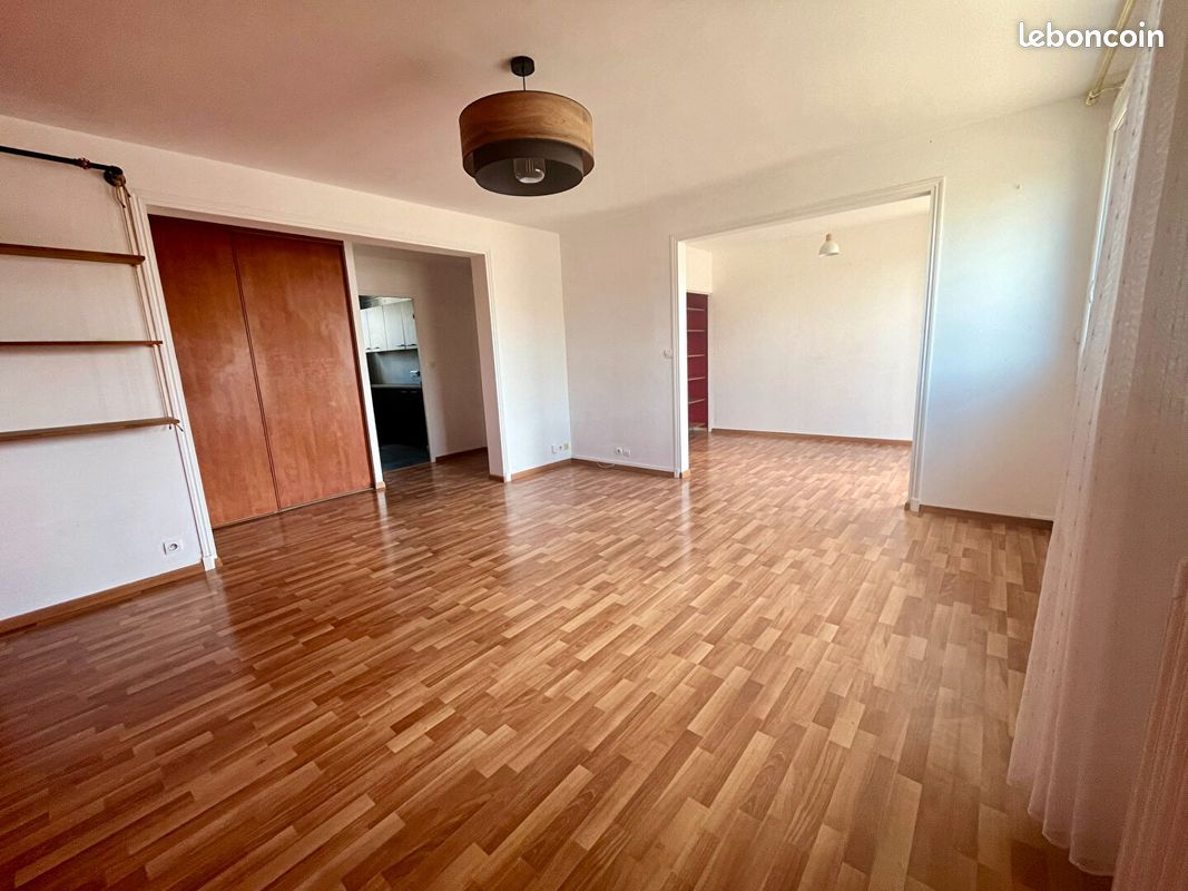 Appartement 3 pièces 68 m² · à Joué-lès-Tours · 68 m² · 740 €