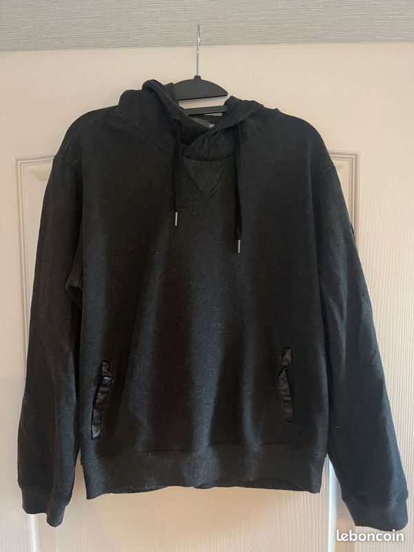 Pull IKKS à capuche taille L (image 1)