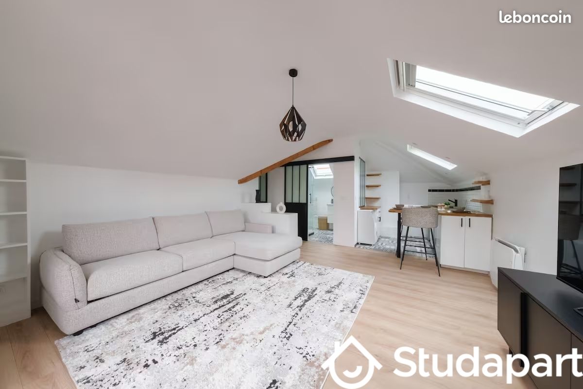 Appartement 1 pièce 35 m² · à Suresnes · 35 m² · 1 490 €/mois