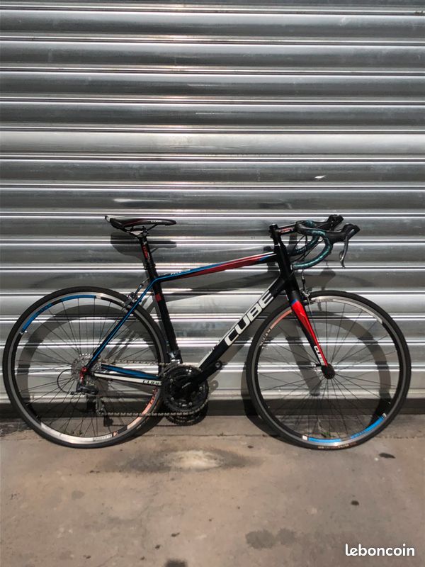 Vélo course alu Cube taille L (56) Vélos