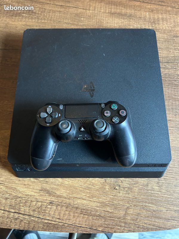 Ps4 Slim (image 1)