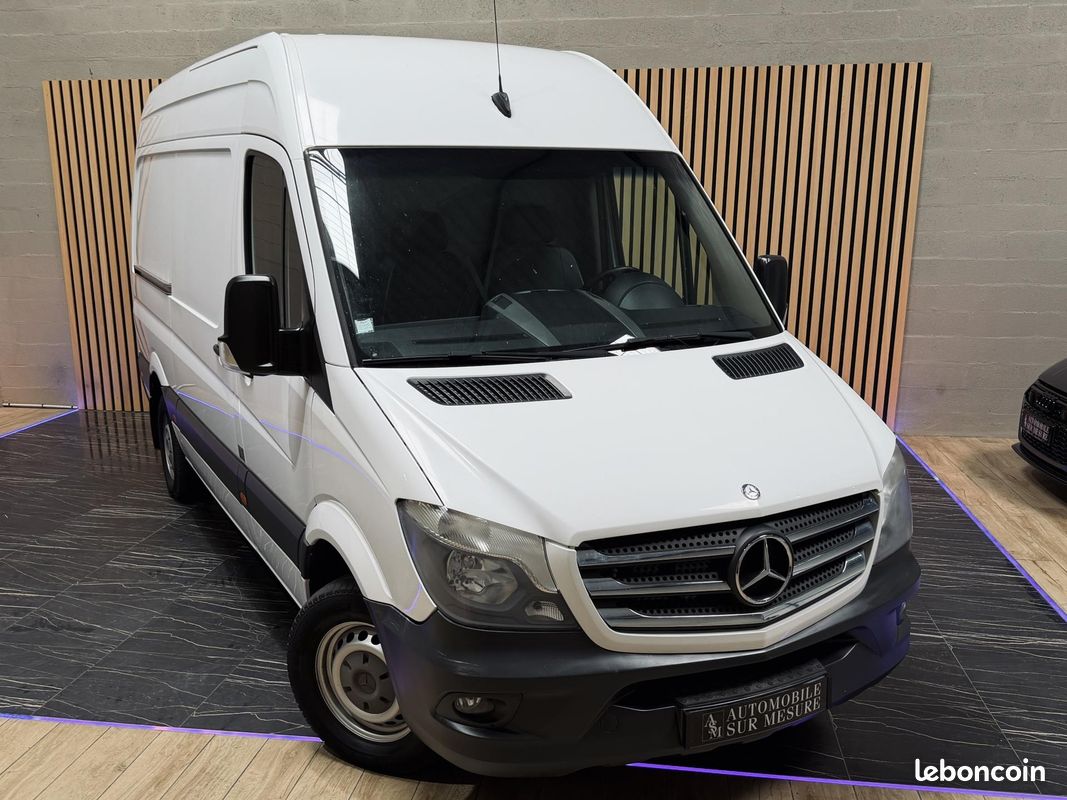MERCEDES SPRINTER FOURGON 32N 3.0t 219 CDI 3.0 190 BVM Euro5 ÉTAT NEUF RIEN A PRÉVOIR 119 319 (image 18)