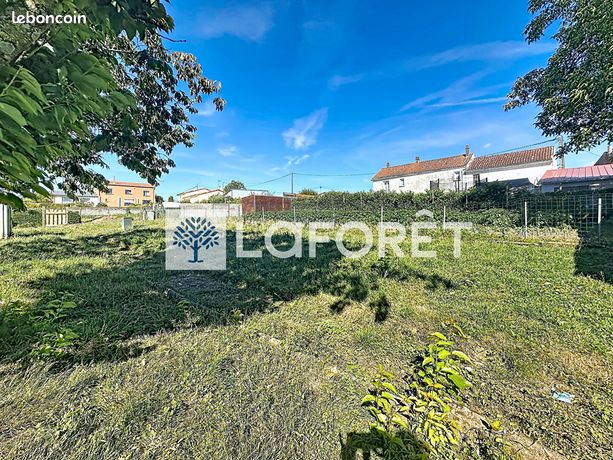 Terrain 299 m² LA FORET SUR SEVRE
