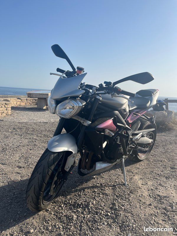 Triumph 675 Rx Triumph Street Triple 675 RX ABS R 675R - Motos