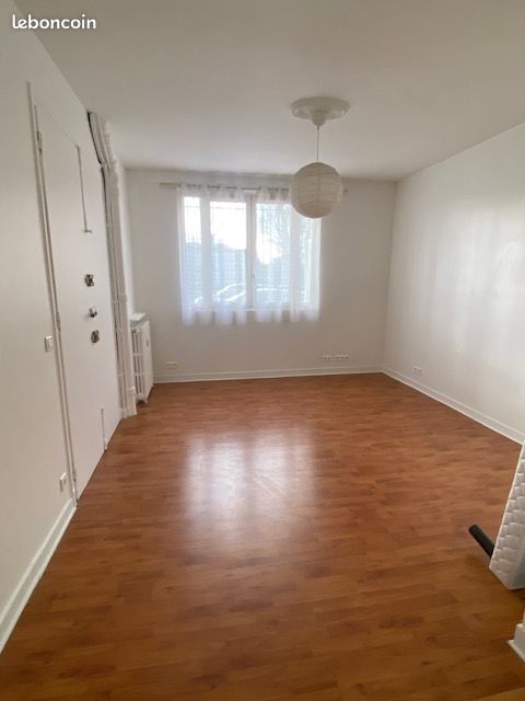 Appartement 1 pièce 33 m² · à Clichy · 33,5 m² · 930 €/mois
