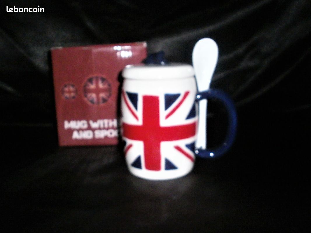 Mug avec couvercle et cuillière (image 1)