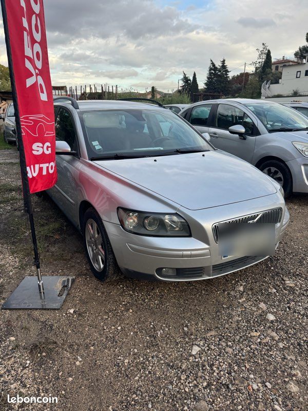 Volvo v50 (image 1)