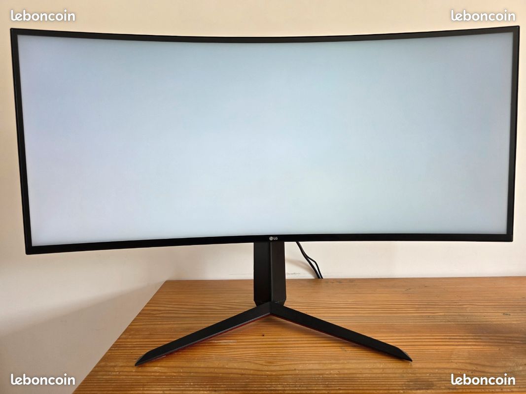 Ecran LG LED 21/9ème | Résolution QHD 3440 x 1440 | 144Hz - Accessoires informatique