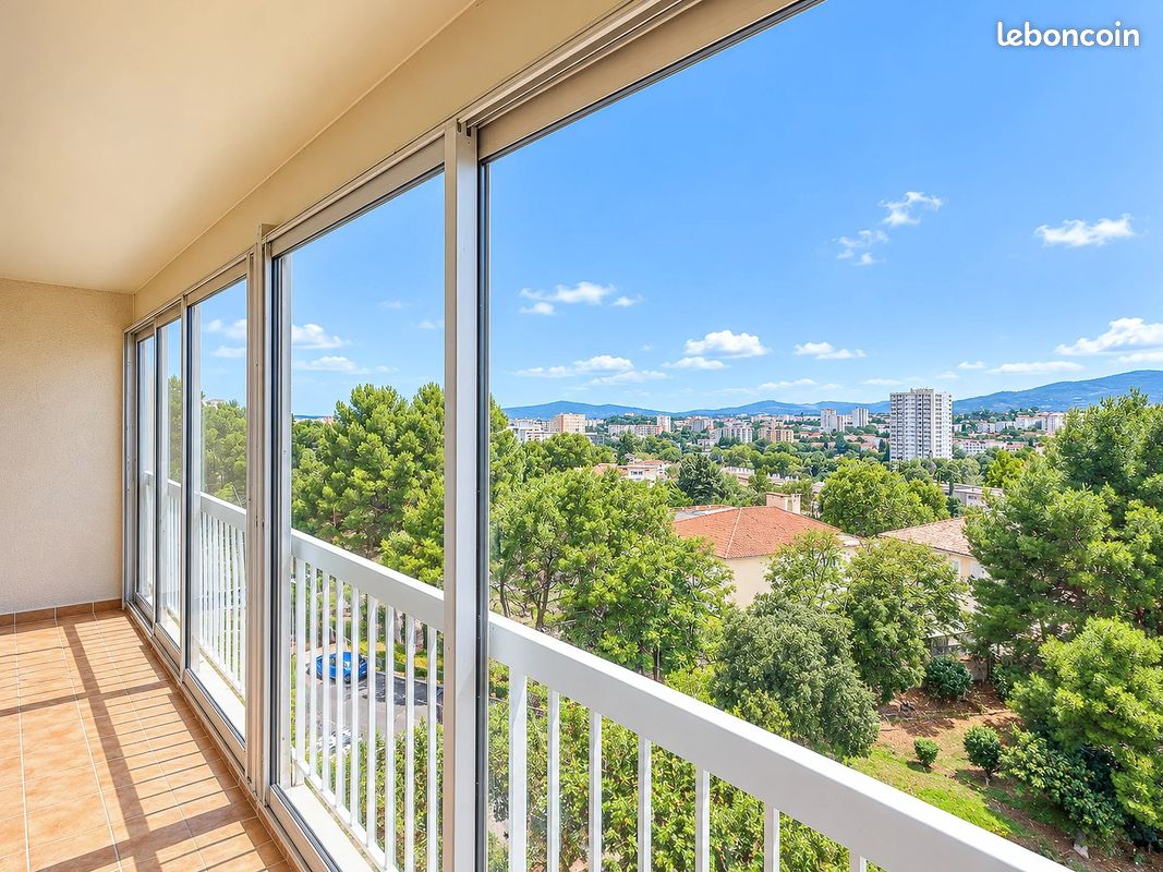 Appartement 4 pièces 76 m² · à Marseille · 76 m² · 220 000 €