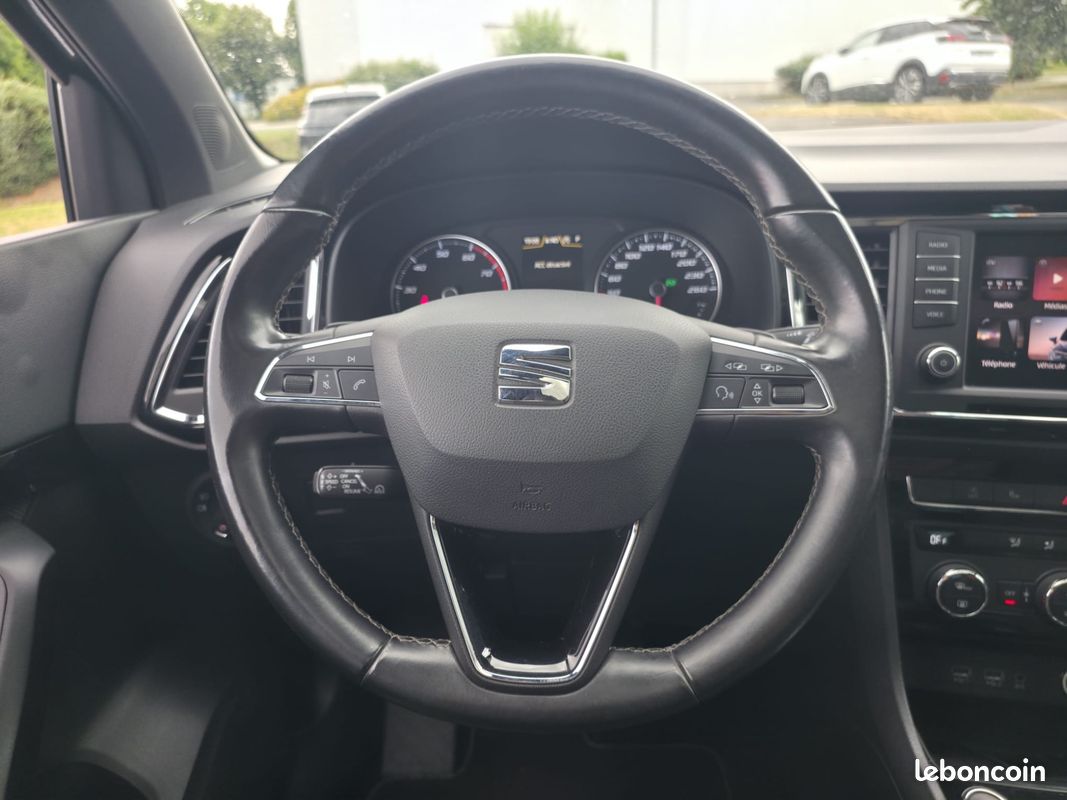 SEAT ATECA 1.4 TSI 150 XCELLENCE / TOIT OUVRANT / ATTELAGE ELECTRIQUe (image 4)