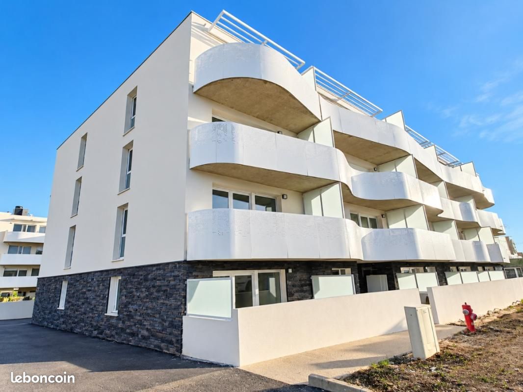 Parking Agde · 60 €/mois