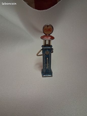 Quiralu pompe et policier Dinky lot de 5 pompes en métal