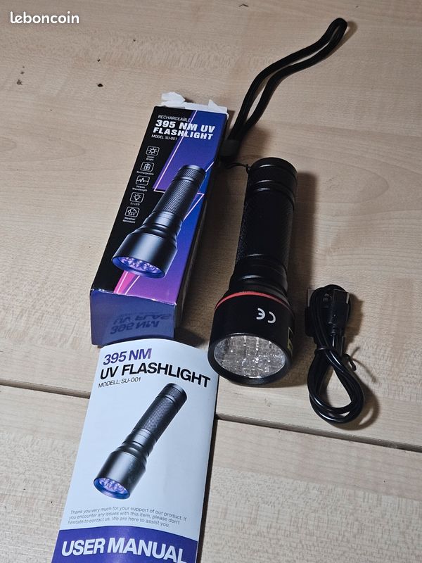 Lampe De Poche UV Camemo 395nm Zoomable - Rechargeable USB - Lumière Noire Ultraviolette