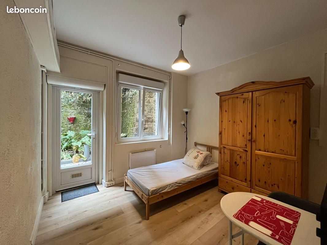 Appartement 1 pièce 13 m² · à Saint-Brieuc · 13 m² · 400 €/mois