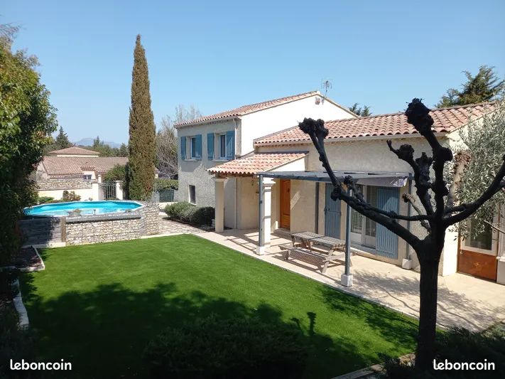 Maison 5 pièces 115 m² · à Loriol-du-Comtat · 115 m² · 355 000 €