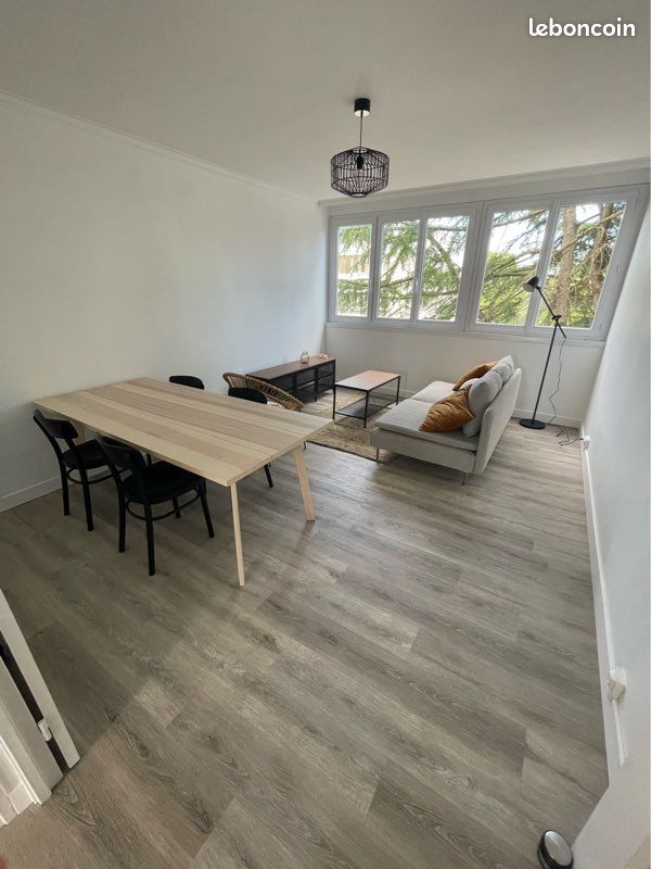 Appartement 5 pièces 85 m² · à Nantes · 85 m² · 500 €