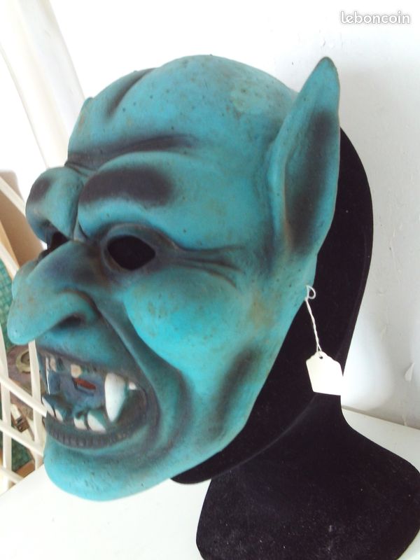 Mask Halloween (9) diable bleu. Contact par Tel demandé (image 3)