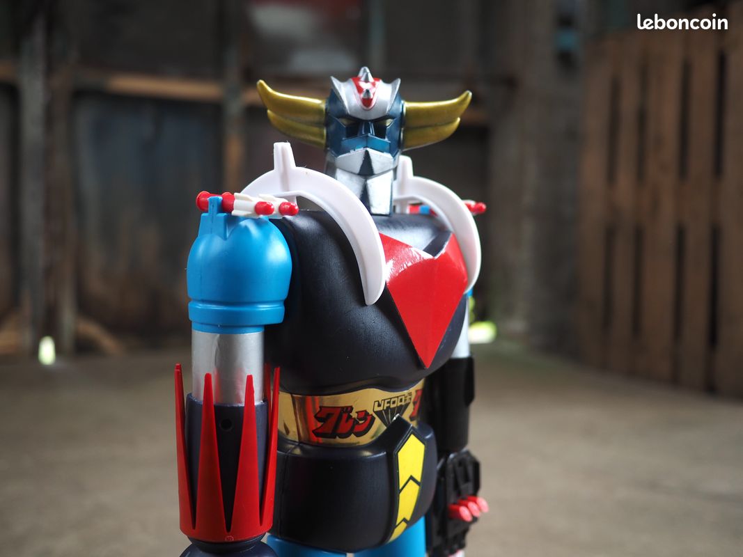 Goldorak - MK Dynamic Toei Doga figurine flexible translucide 10cm
