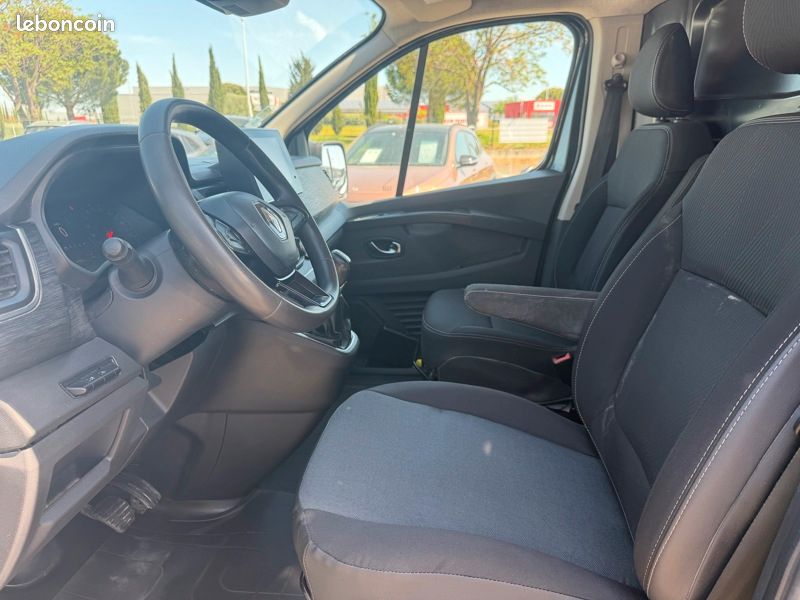 Renault Trafic III Fourgon L1H1 2T8 Grand Confort 2.0 150 ch BVA6 (image 7)