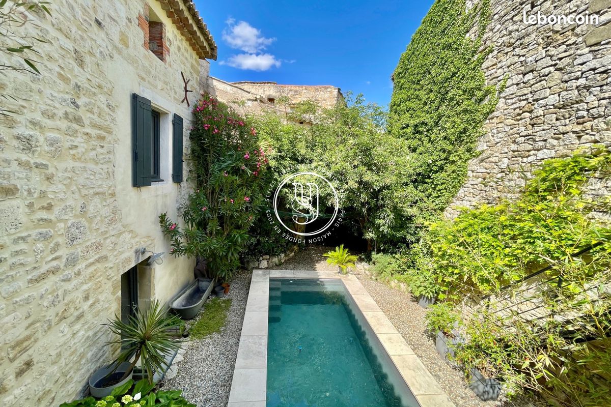 Maison 310 m² · à Uzès · 310 m² · 850 000 €
